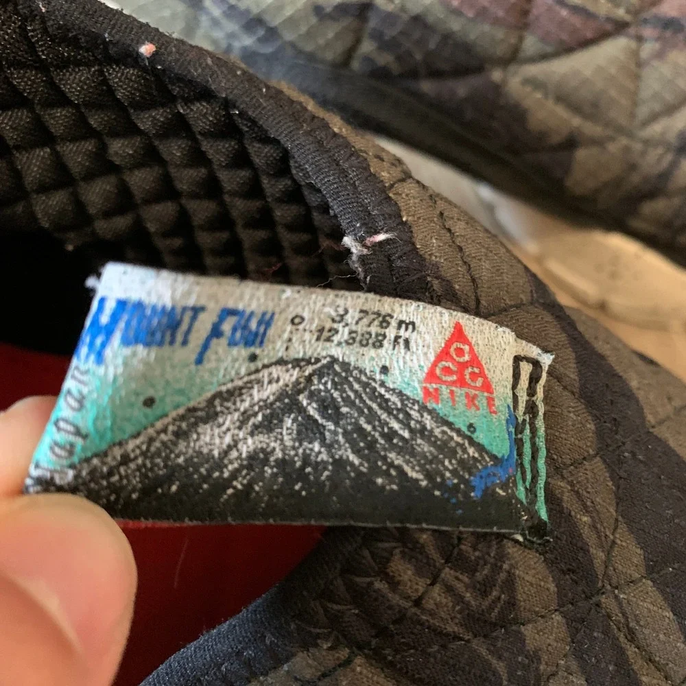 Nike ACG *loop heel